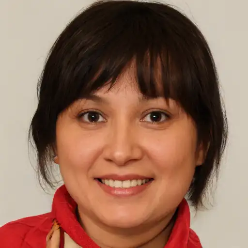Visage d'une jeune femme sereine