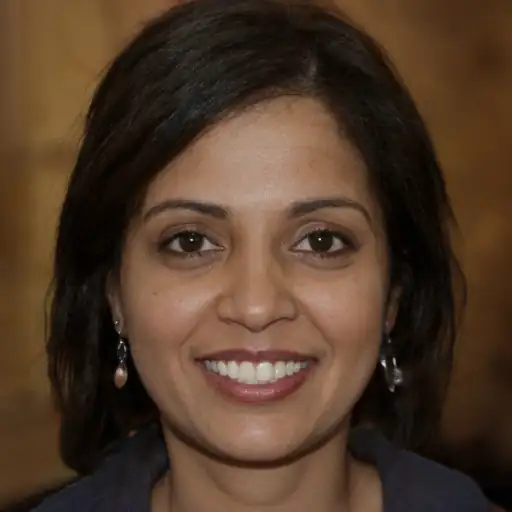 صورة عميلة سعيدة