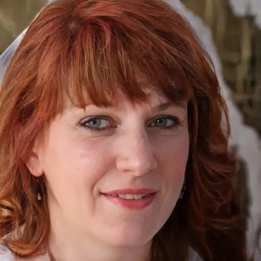 Photo of a happy female customer in her 30s avatar