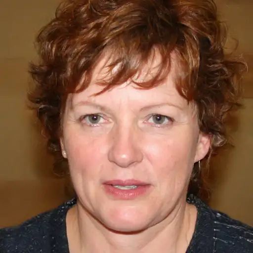 صورة امرأة سعيدة