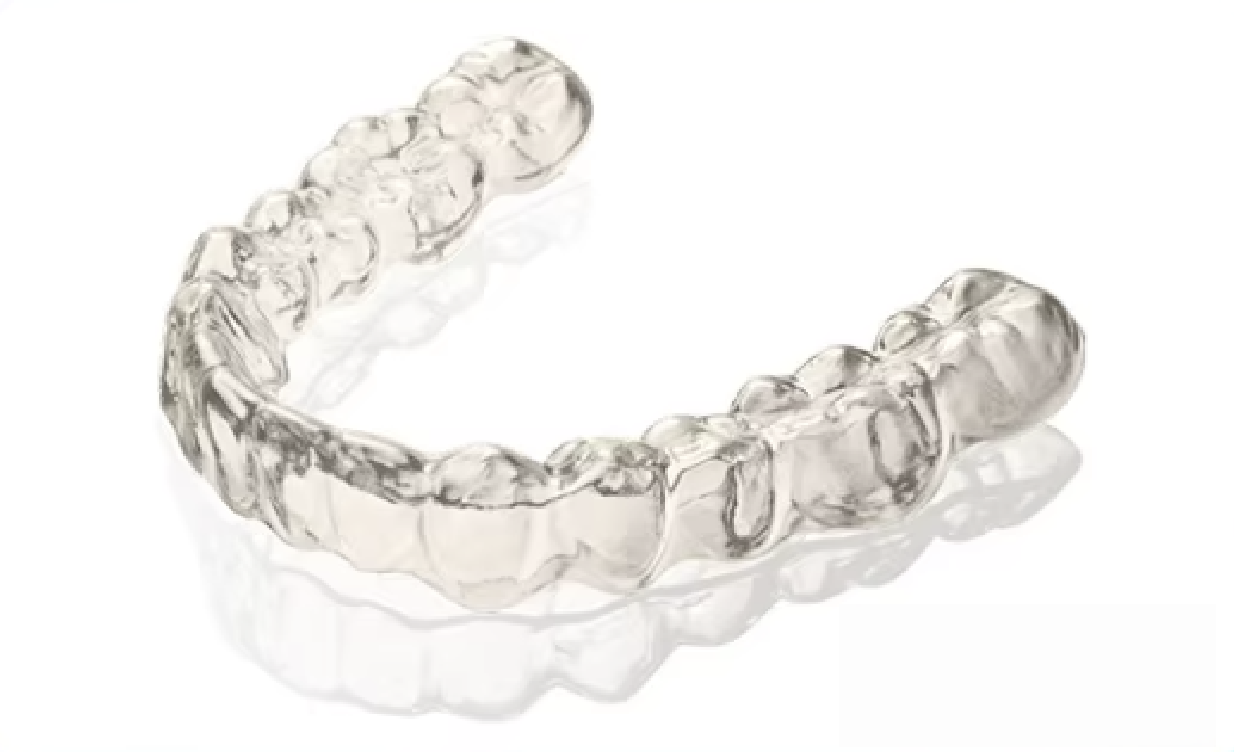 صورة قبل التنظيف باستخدام جهاز تنظيف الأسنان