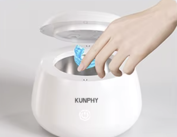 صورة توضح وضع الجهاز داخل الخزان