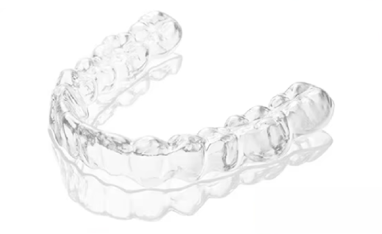 صورة بعد التنظيف باستخدام جهاز تنظيف الأسنان