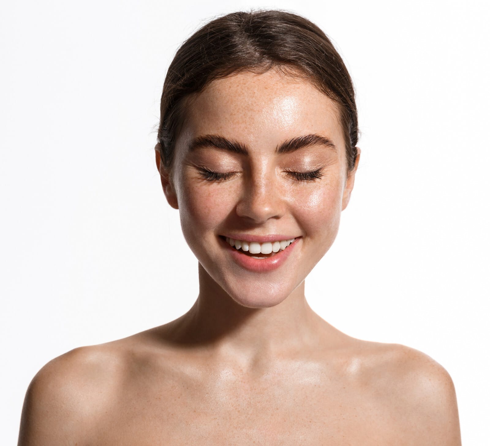 Smooth and youthful skin with moisturizer