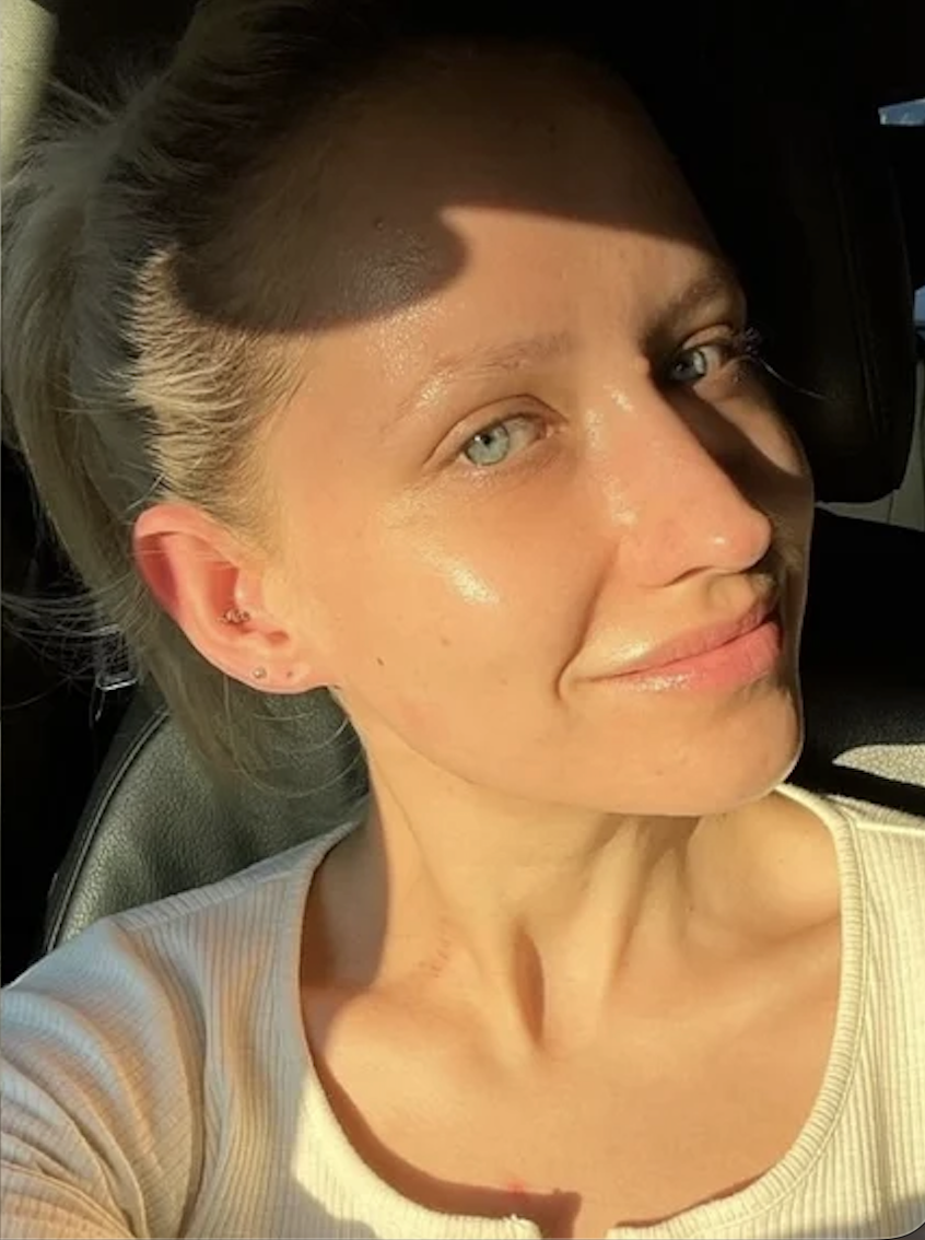 Glowing skin after using silicone ice bath bowl