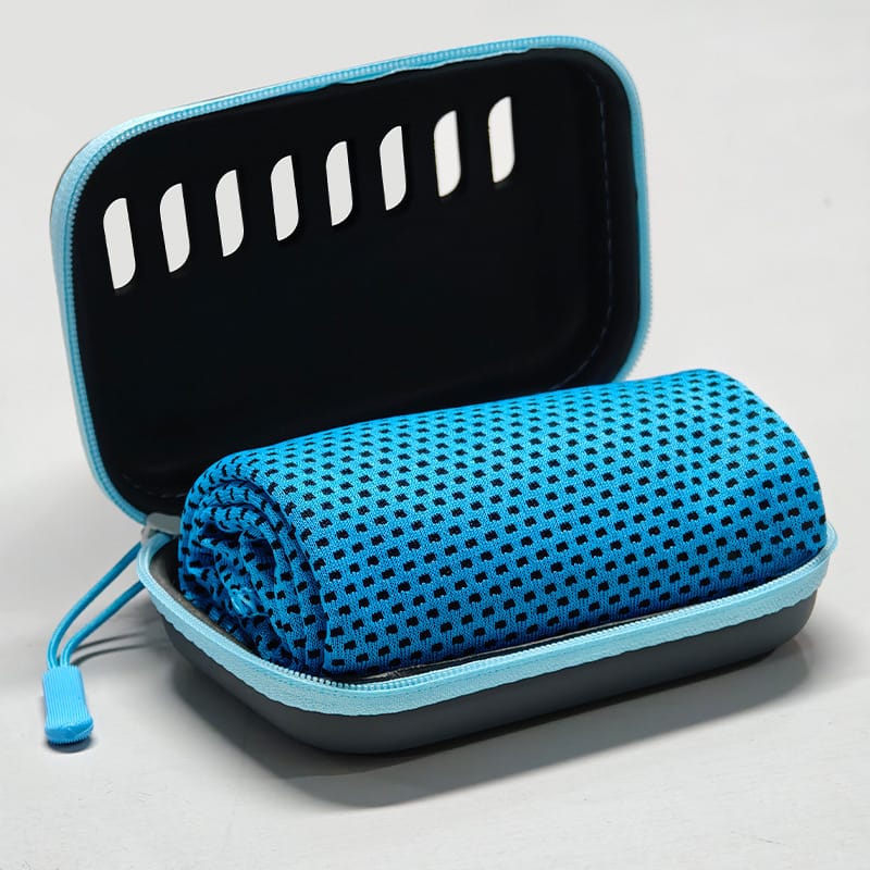 Person using the premium cooling towel during a workout