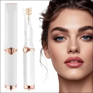 Woman with perfectly curled and voluminous lashes