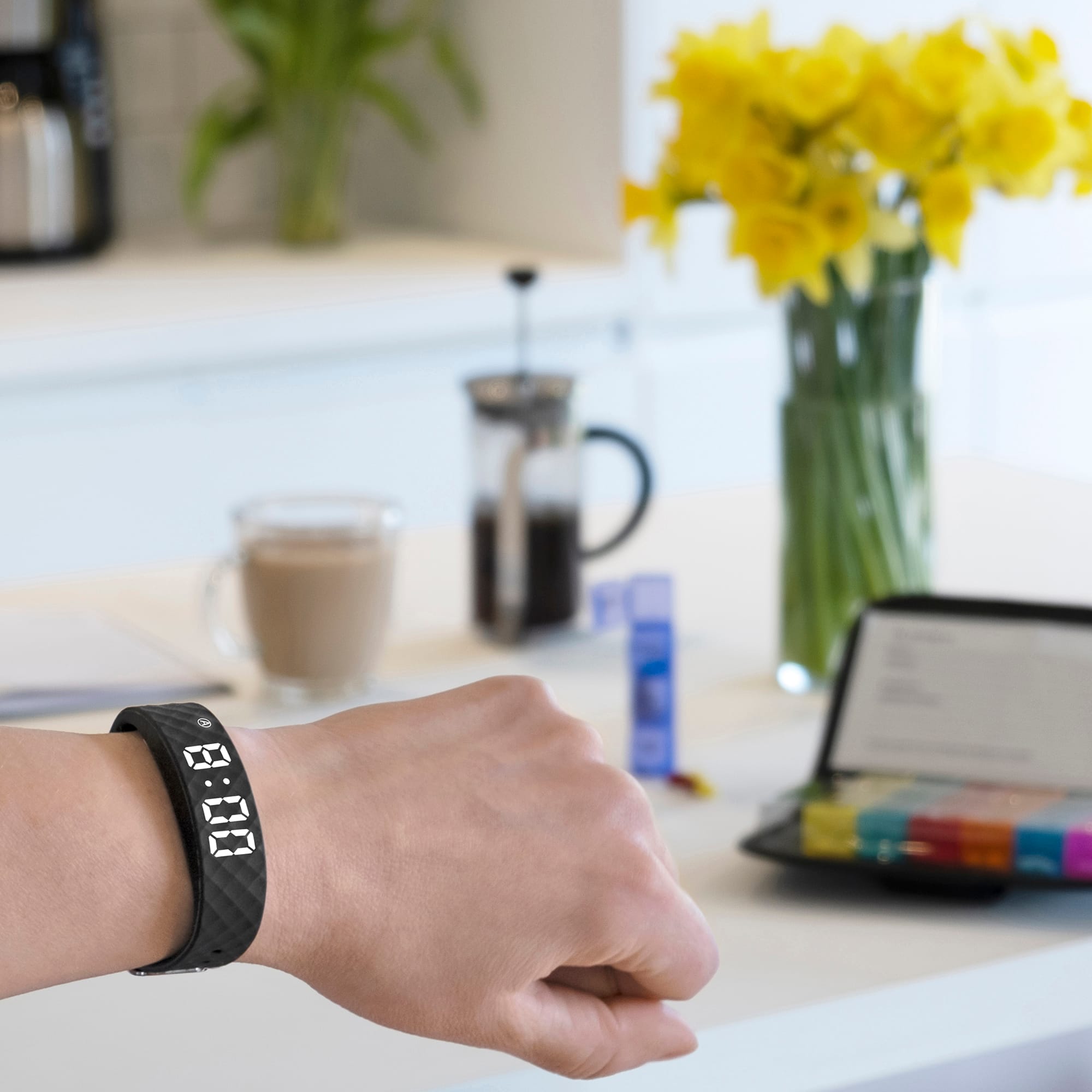 Bracciale con Allarme a Vibrazione – Sveglia Silenziosa da Polso per Adulti e Bambini – fino a 10 Promemoria Personali o per Ass