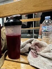 صورة لعميل واثق من المنتج