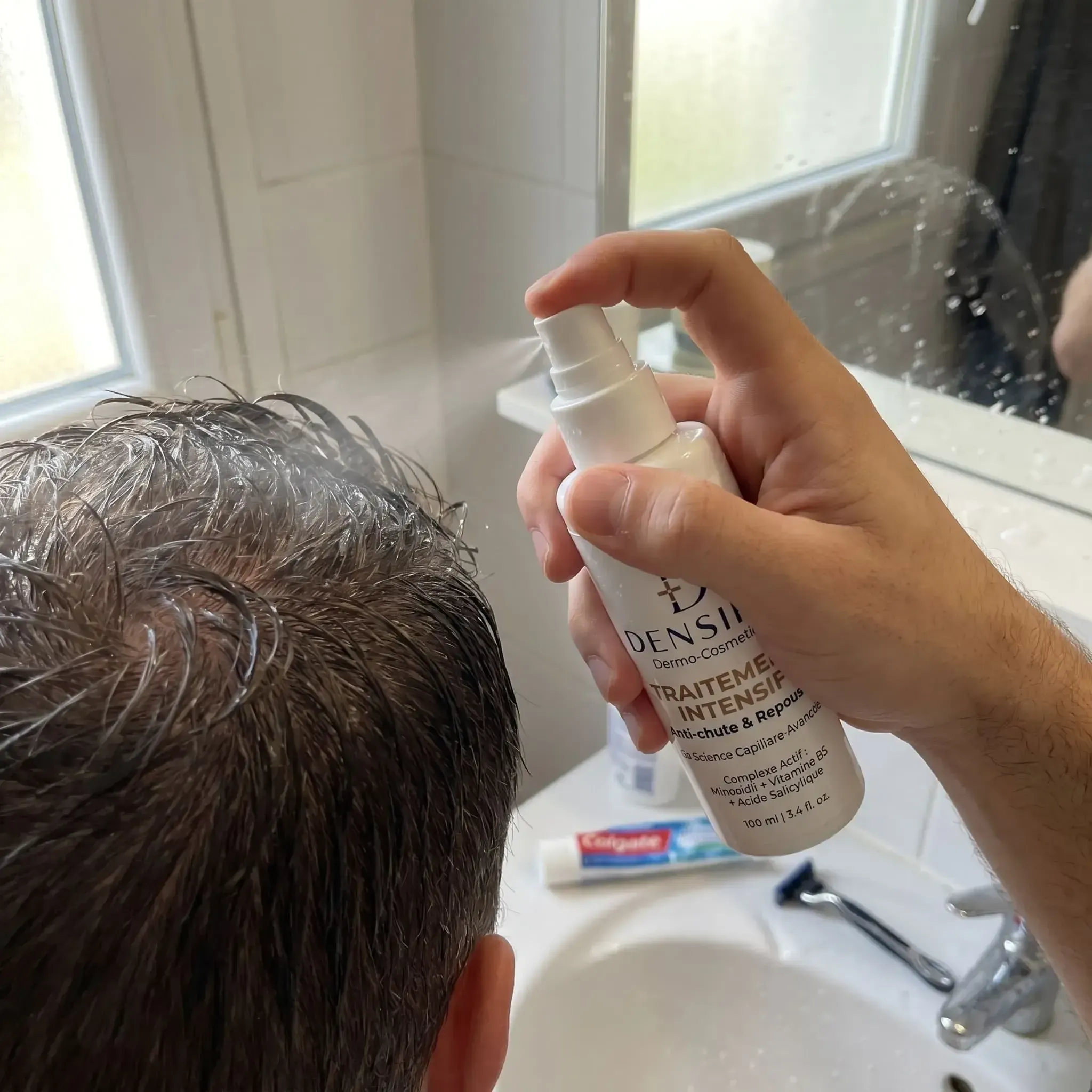 Flacon de DENSIRA, traitement scientifique contre la perte de cheveux