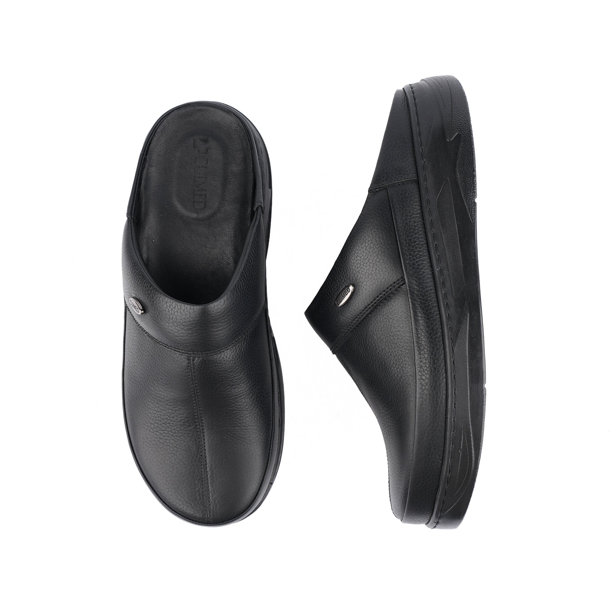 Paire de chaussures en cuir véritable de haute qualité.