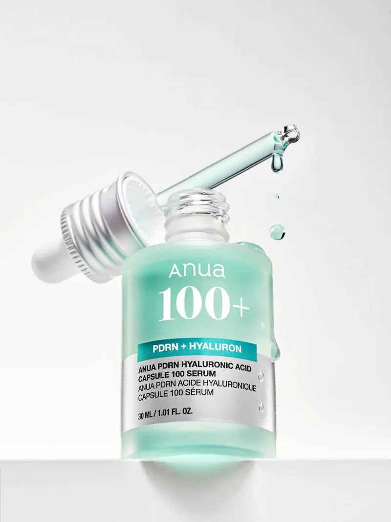 Microscopic view of PDRN and Hyaluronic Acid capsules.